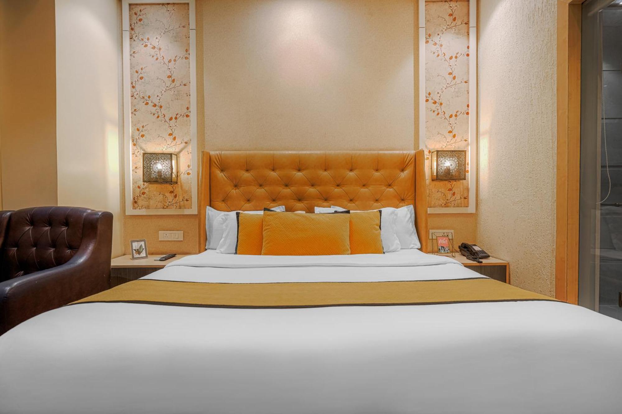 Csjs Inn Hotel Amritsar Zewnętrze zdjęcie