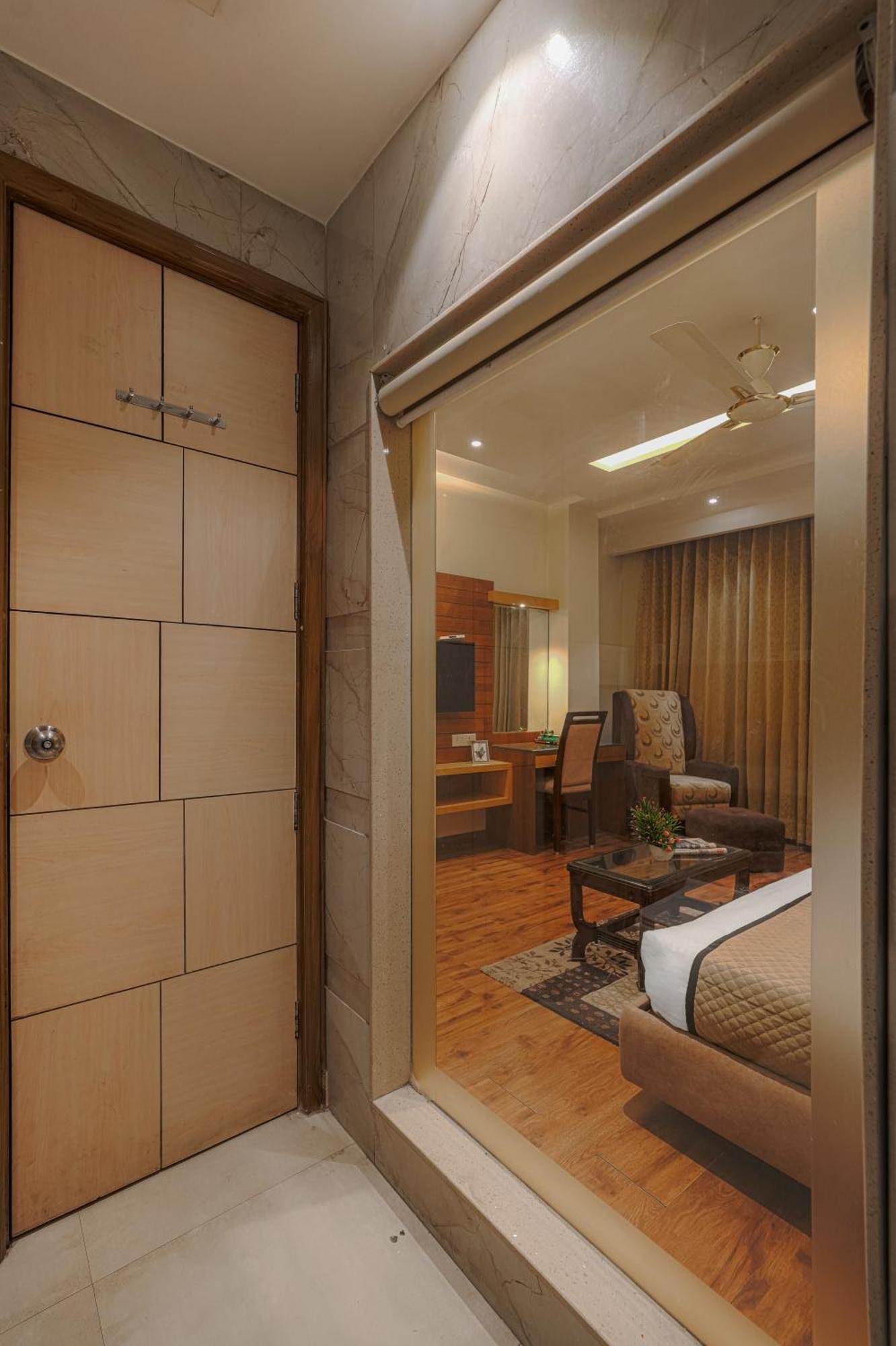 Csjs Inn Hotel Amritsar Zewnętrze zdjęcie