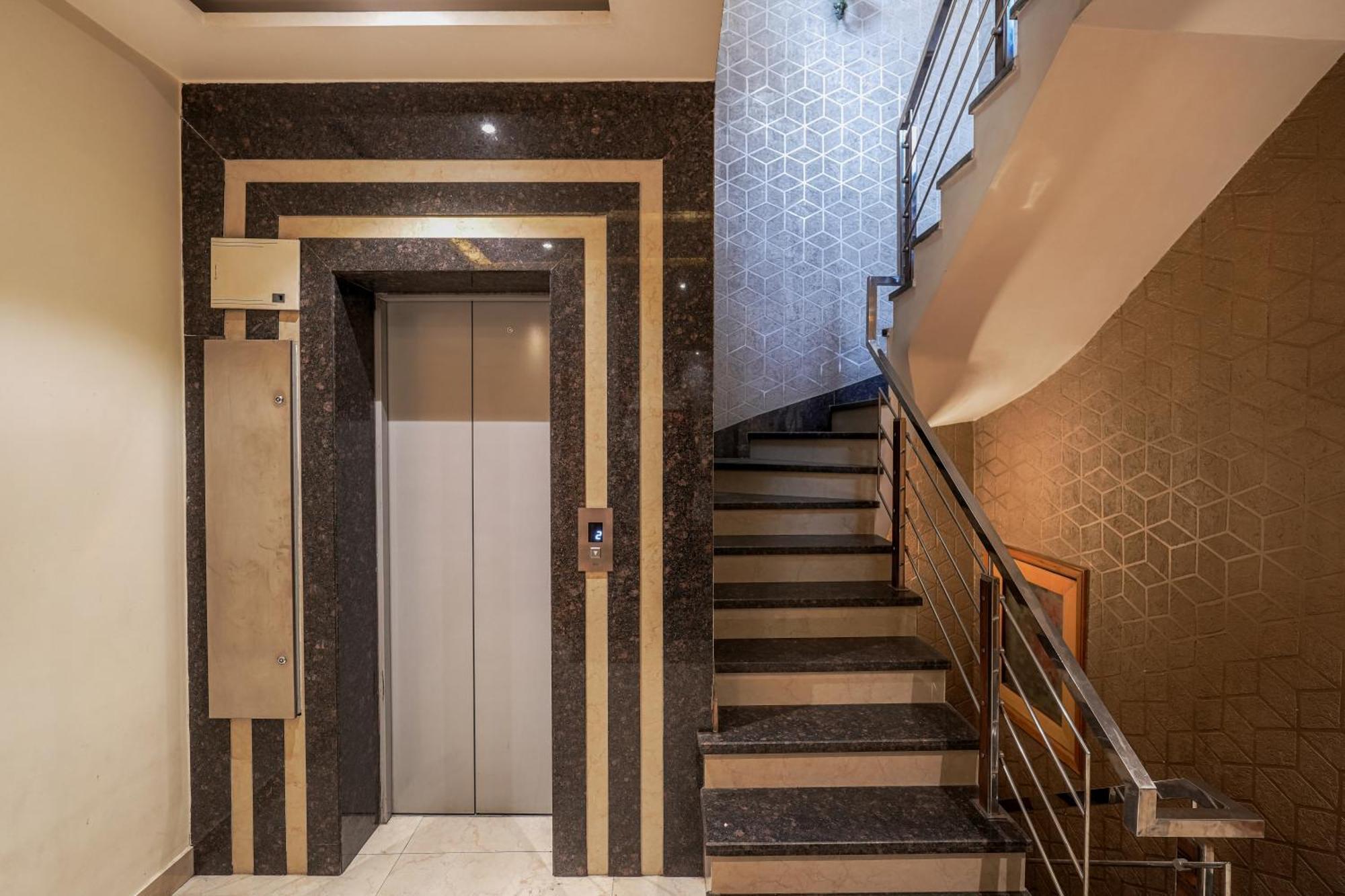 Csjs Inn Hotel Amritsar Zewnętrze zdjęcie