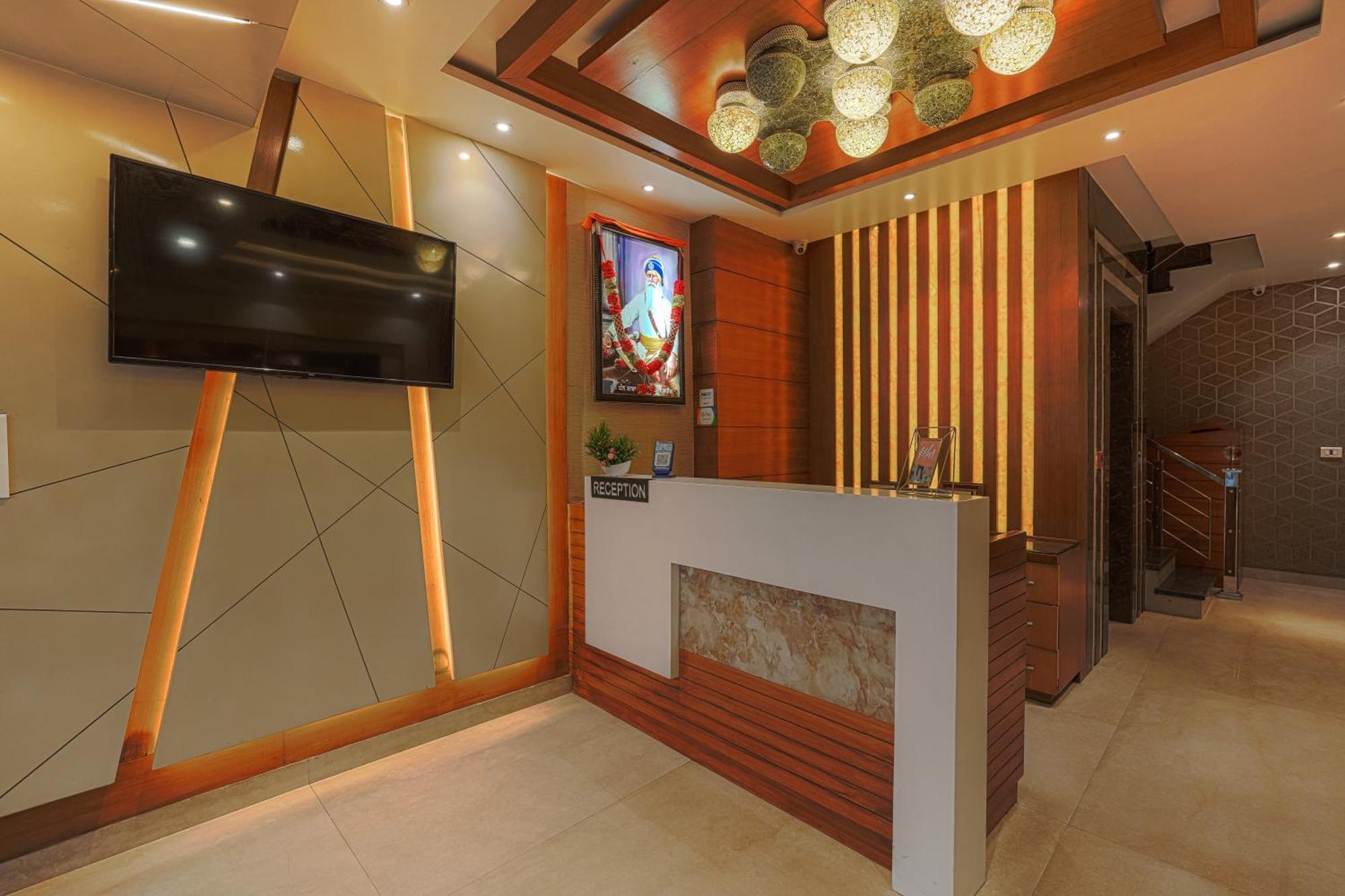 Csjs Inn Hotel Amritsar Zewnętrze zdjęcie