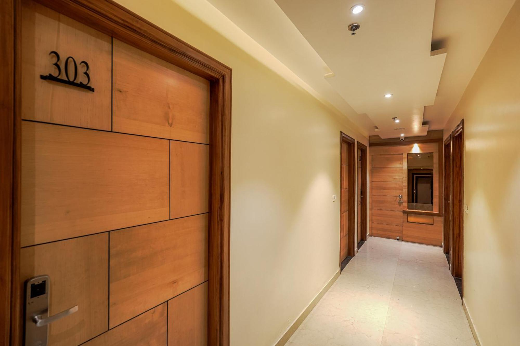 Csjs Inn Hotel Amritsar Zewnętrze zdjęcie